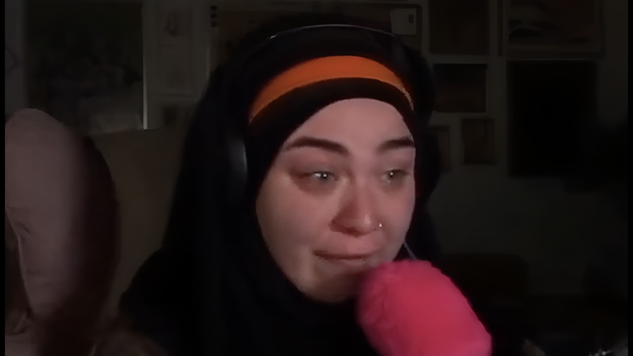 She's Broke Now And Begging For Money..