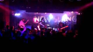 Good Shoes - Under Control - at New Slang