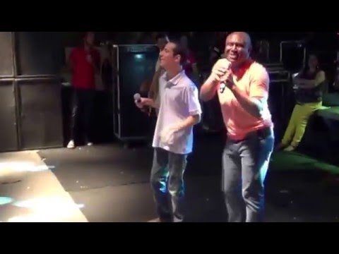 Irmão Lázaro @LazaroOFICIAL  Jonathas cantando Mesmo assim te Louvarei em Itapetinga–BA 2016