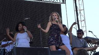 Laura Bell Bundy Live  Giddy On Up