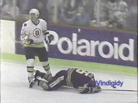 Thelvin highsticks Napier 4/7/88