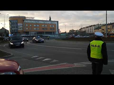 Przejazd kolumny prezydentów Polski i Węgier w Kielcach 22-03-2019