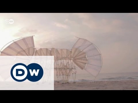 Theo Jansen und seine "Strandbiester" | Euromaxx