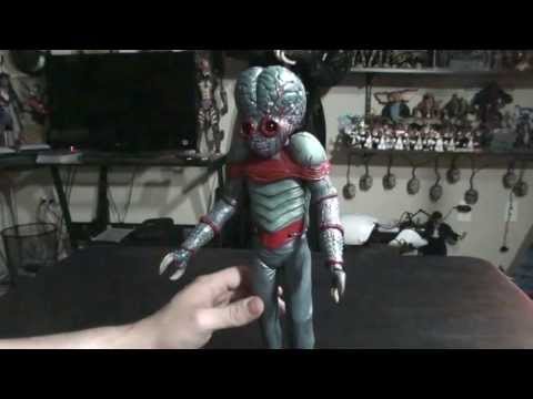 Turmoil In The Toybox - Sideshow Metaluna Mutant