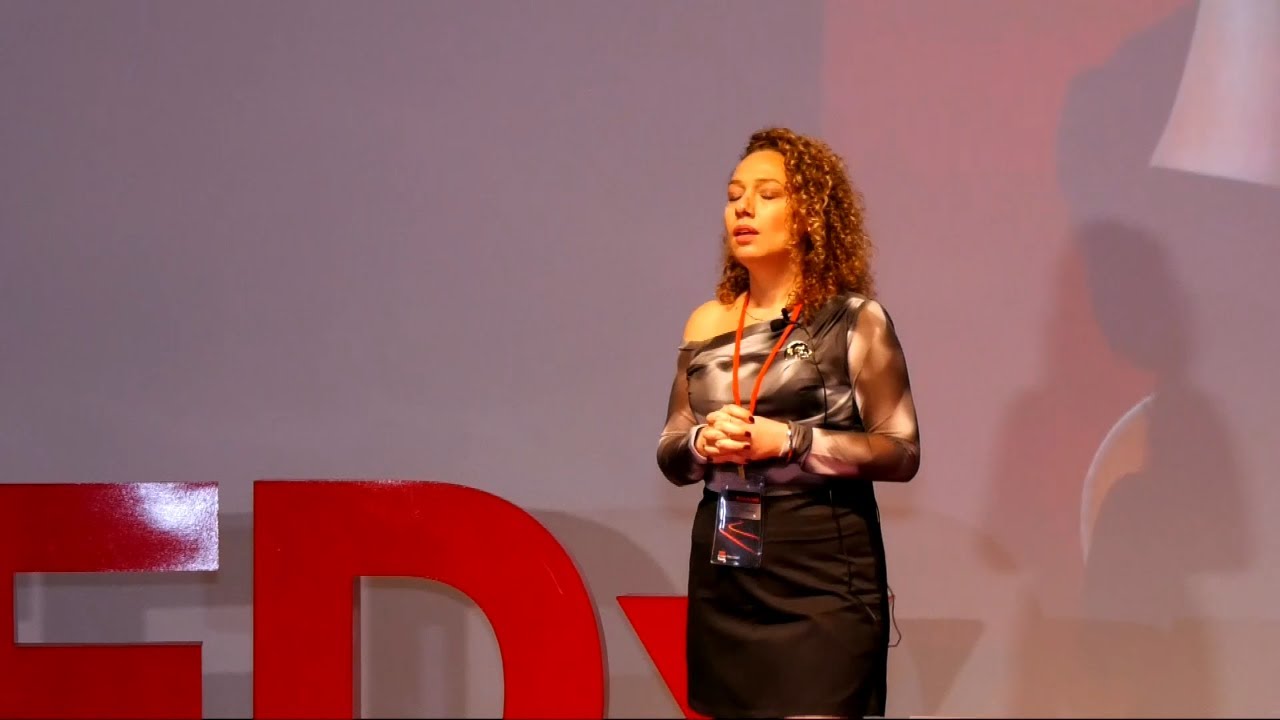 Kanserle Değil, Kendi Yolumla Tanımlandım | Ceren Atmaca | TEDxErbakir Fen Lisesi Youth