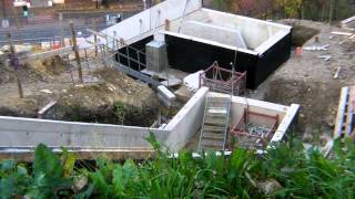 preview picture of video 'construction de l'escalier mécanique des epinettes  à Issy-les-Moulineauxaux'