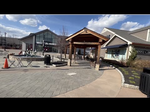 Woodbury Common Premium Outlet | Luxo | Nova York | Dior Prada Celine Armani | Compras de moda |