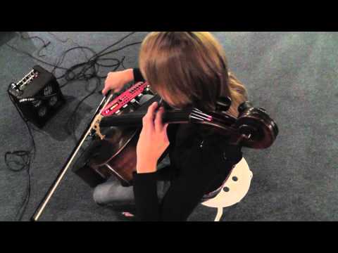 BOSS Loop Contest 2011 Kurzyk Agata - Street Dust - Aurora Borealis