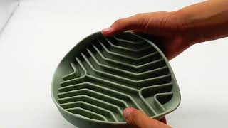 Custom Round 64Oz Anti Choke Pet Bowl Anti Slip Waterproof Maze Dog Bowl Slow Feeder Silicone Dog Bo