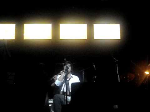 Chay Suede - Aos Meus heróis.MPG