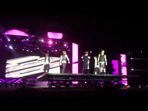 [FANCAM] 120922 SHINee ft. Sehun - Love Like Oxygen SMTOWN