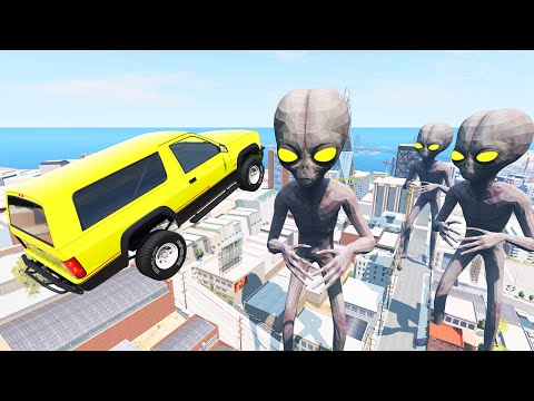 Falling Cars Into Alien City - Beamng Drive TrainWorld