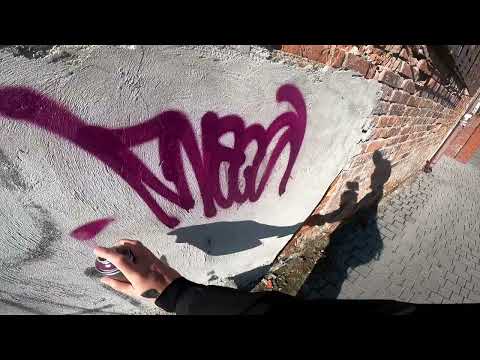 Solo Graffiti Bombing . Throwies and Tags .