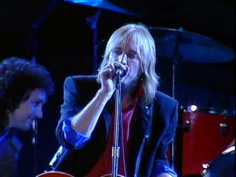 Tom Petty and the Heartbreakers - Don't Bring Me Down (Live at Farm Aid 1985)