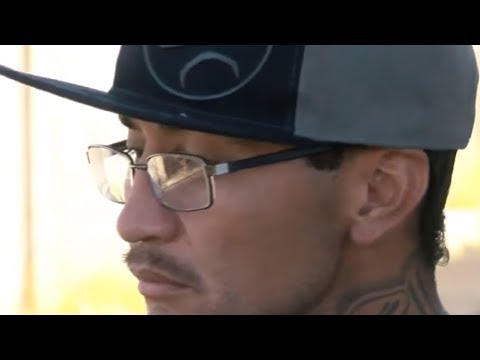 Unglaublich! Der Obdachlose rettet die Kinder aus den Flammen!