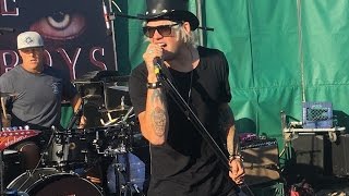 Download lagu James Durbin and The Lost boys live cover 'Surrender' by Cheap Trick mp3