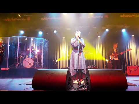 2019 12 09  Till I Whisper U Something Akvarium Club, Budapest