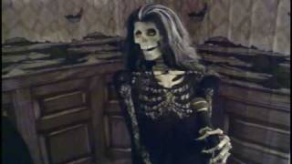 Sindy Skinless &amp; the Decomposers sing Swingin at the Seance