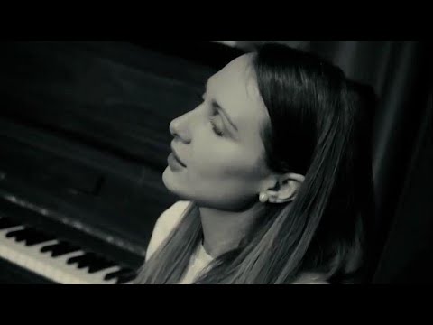 Eppur Mi Son Scordato Di Te - Lucio Battisti (Alice Annichini cover)