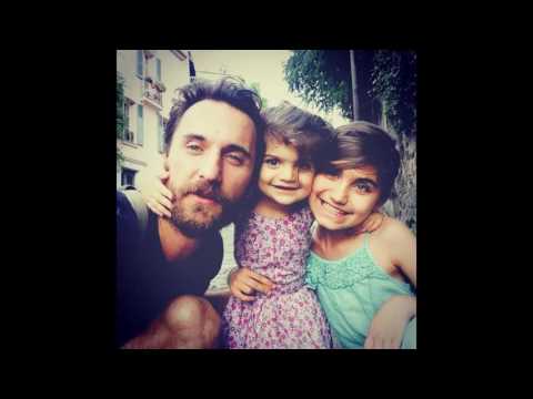 download lagu mp3 mp4 Mustafa In Fatmagul Real Name, download lagu Mustafa In Fatmagul Real Name gratis, unduh video klip Mustafa In Fatmagul Real Name