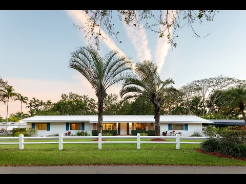 Elegant Ranch-Style Home | 7450 SW 116 ST | ONE Sotheby's | Michael Martinez