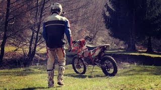 The Enduro Weapon - KTM EXC250 2015