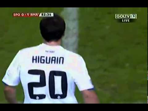 Sporting Gijon vs Real Madrid 0 - 1 ( 14 / 11 / 2010 - Higuain Goal )