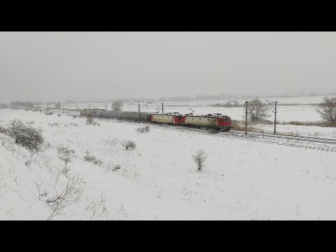 Tren de tren CFR Calatori cu 3 locomotive R5606 Suceava Nord - Iasi cu EA761 EA929 H615 - 07.02.2021