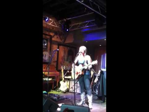 Blair Simpson singing Southern Boys, opening for Cowboy Troy