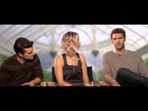 Exclusive: Mockingjay Double Feature Clip