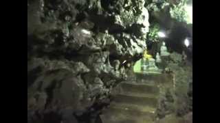 preview picture of video 'Very slippery wet natural cave in Shan State, Myanmar'