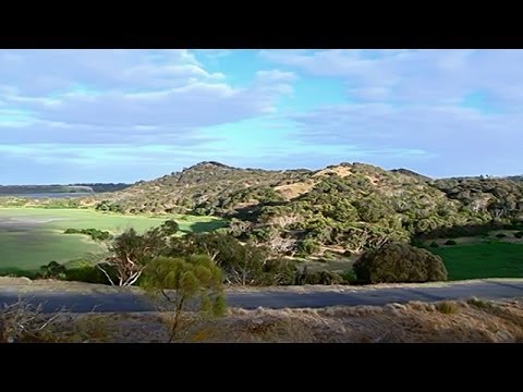 Tower Hill, volcanic crater on Victoria's coast