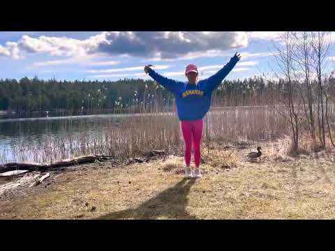 The banana song - Go bananas!