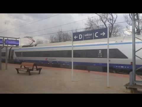 ED250-015 z EIP  6102 do Warszawy Wschodniej  i  odjazd  8304 Malczewski  do Przemyśla [ +80 min ]