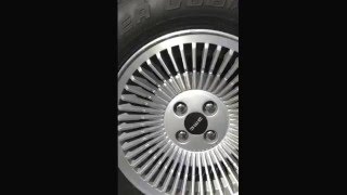 Inside the DMC 12 DeLorean      Epic