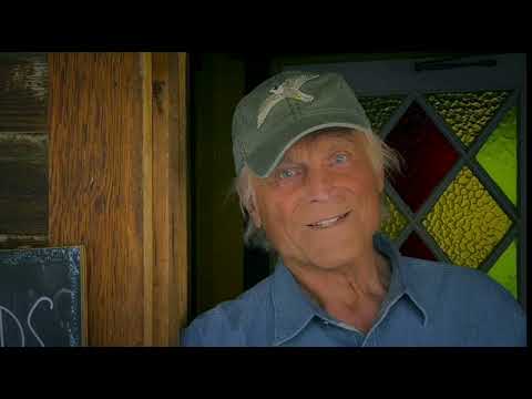 DON MATTEO 13 / Il videosaluto di Terence Hill