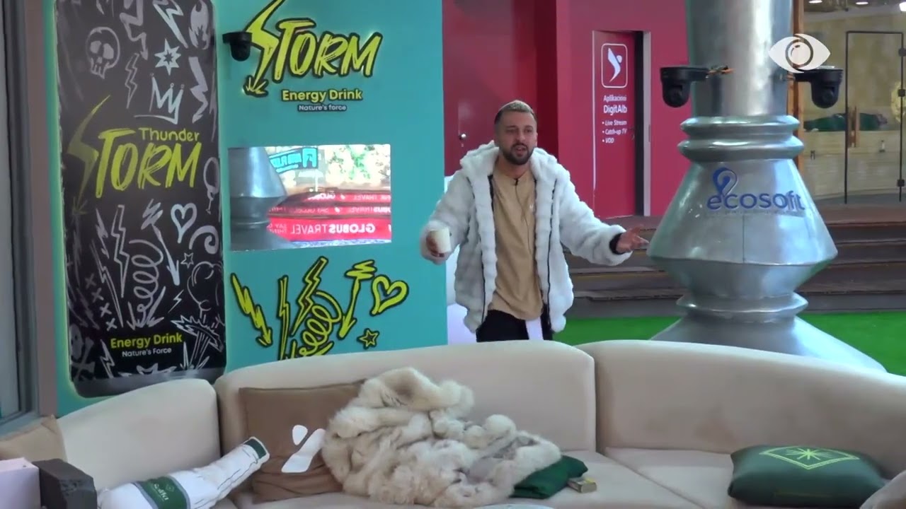 Jeni ndarë në lojë.../ Gjesti i drejtohet Laertit dhe Rozanën: Ja u djeg lojën