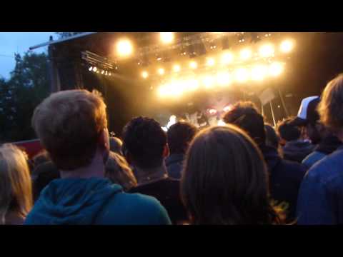 The Hives - track 2 - Sjock Festival, Gierle, 12. july 2015