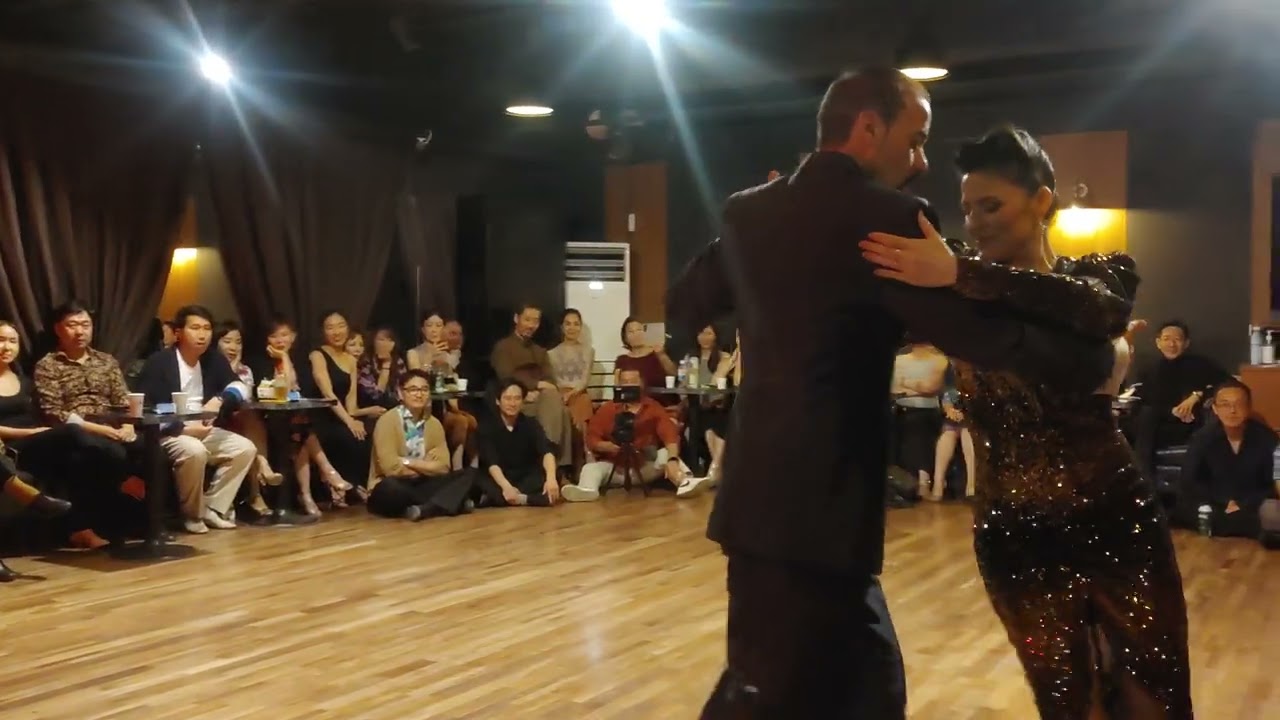 [Juan D'Arienzo, Alberto Echagüe - Paciencia] Daniel Nacucchio & Cristina Sosa