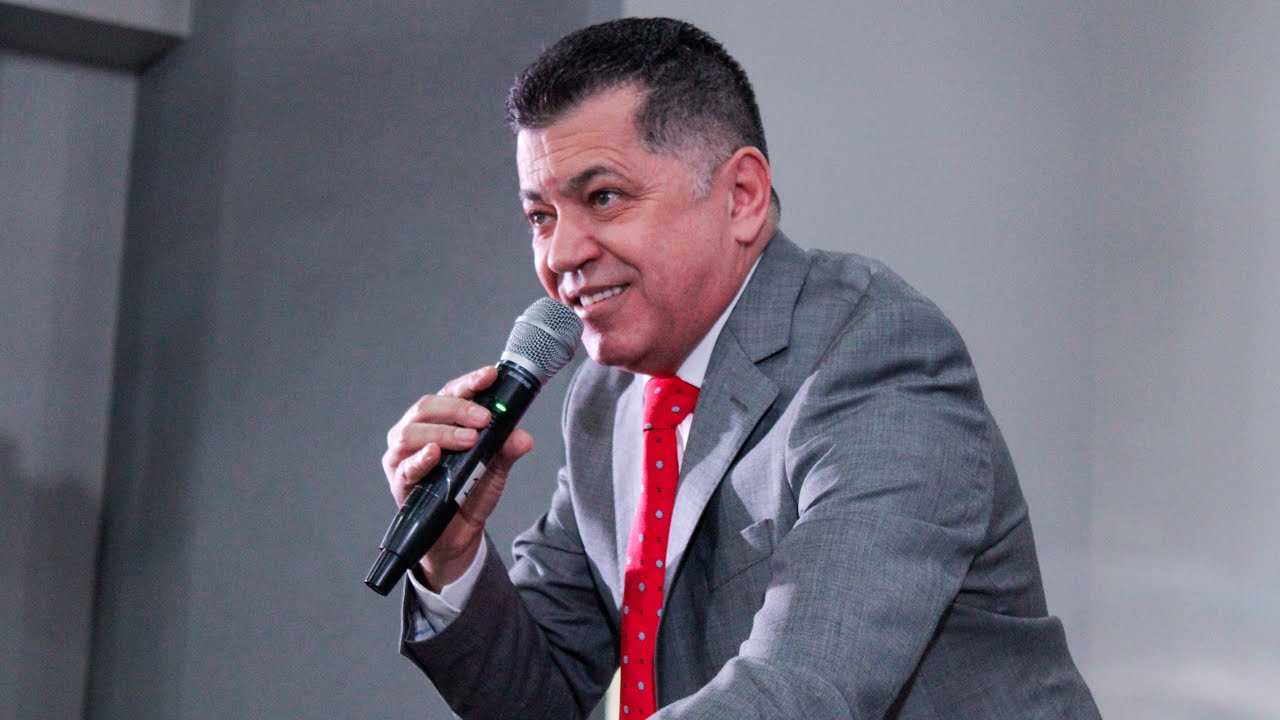 JESUS TRANSFORMOU O MEU VIVER - Pr. Venefrides