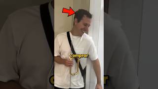 Este cara ficou preso em seu próprio banheiro? #shorts #viralvideo