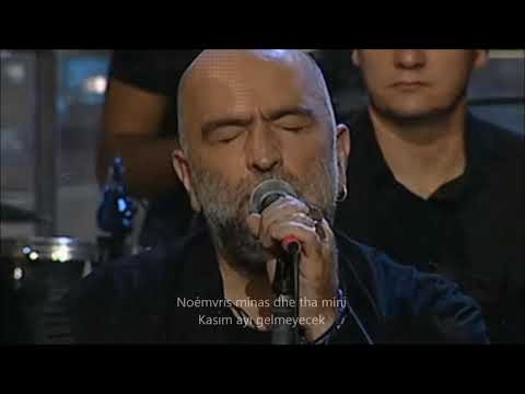 Tren Sekizde Kalkıyor - Ersan Erdura / To Tréno Févgei Stis Ochtó - Bámpis Stókas