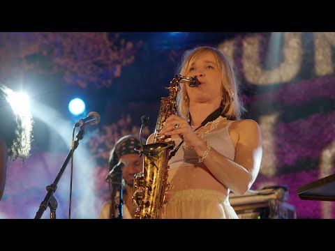 Nora Kamm - Sensible (Live)