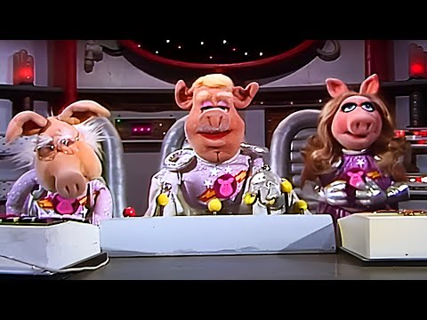 Captain Turns Into a Tap-Dancer?! 💃👨‍✈️ | Pigs in Space S3E15