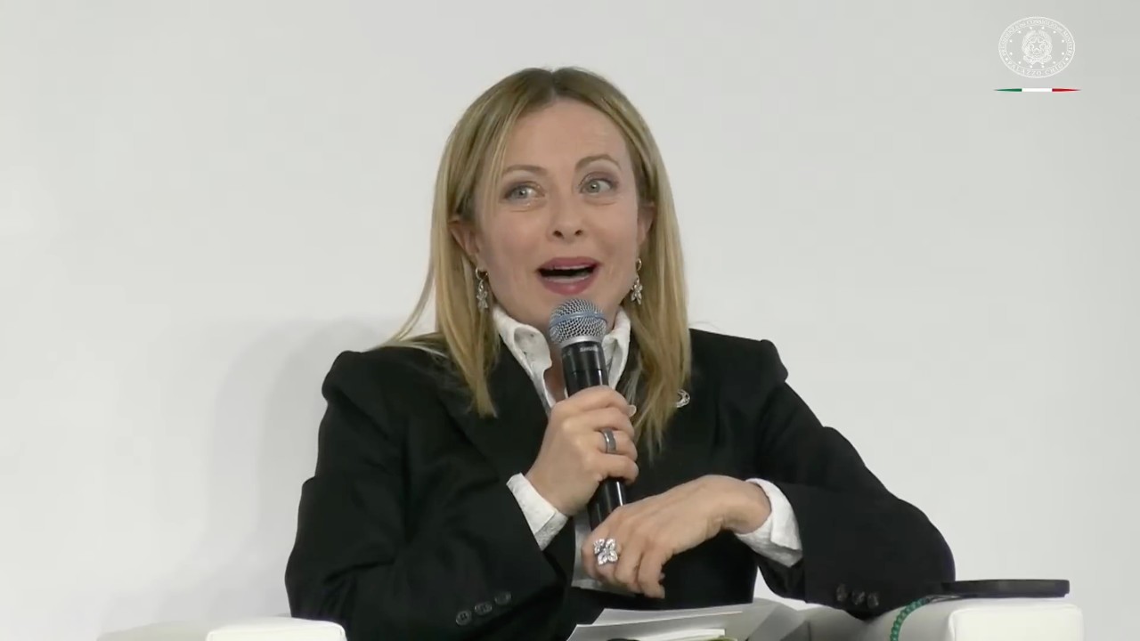 GIORGIA MELONI INTERVIENE AL VERTICE DELLA COMUNITÀ POLITICA EUROPEA IN ARMENIA