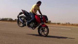 preview picture of video 'Pulsar Stoppie; Pulsar 180 Stoppie'