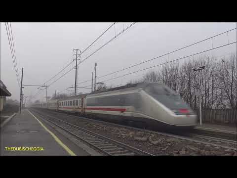 LA BITONALE DELL' INTERCITY SUN IN TRANSITO A PONTECURONE. (AL) MART.  28 - 12 - 2021.