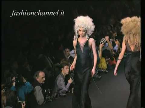 "Karl Lagerfeld" Autumn Winter 1994 1995 Paris 7 of 8 pret a porter woman by FashionChannel