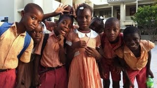 preview picture of video 'Haiti: SOS eröffnet Schule für 1.500 Kinder'