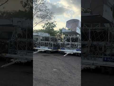 Play livestock handling video